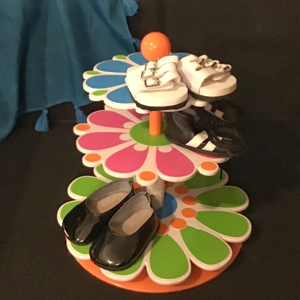 Doll shoe stand